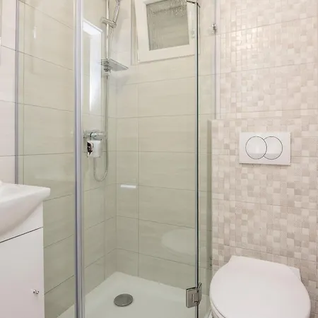 Loncar Apartmán *