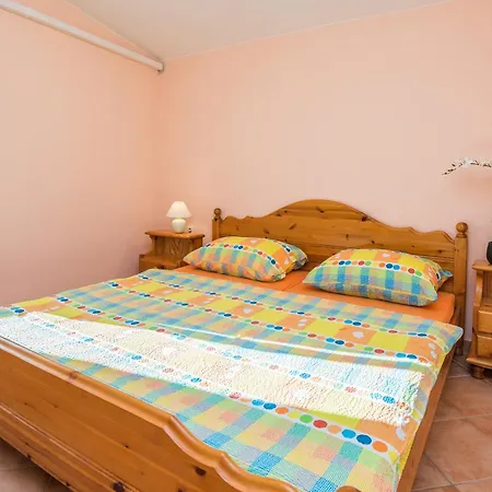 Apartmán Loncar Vir