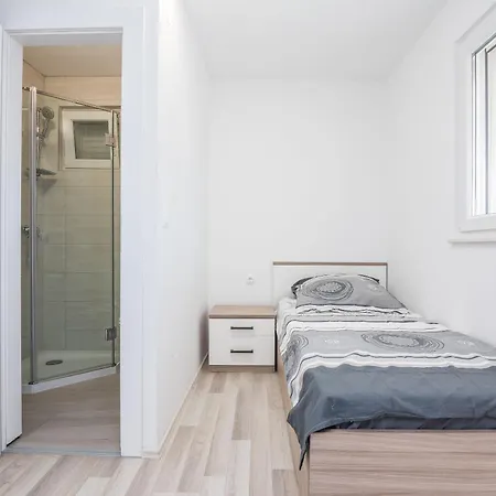 Apartmán Loncar Vir