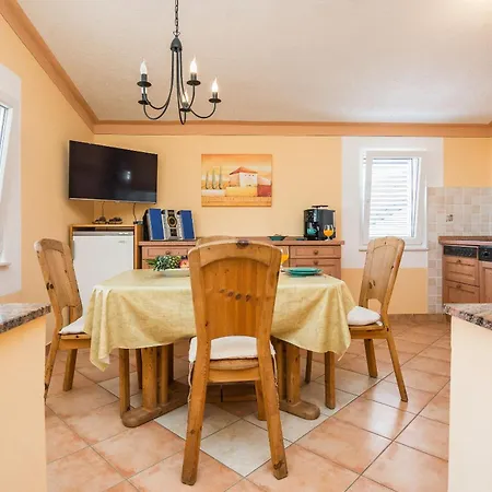 Apartmán Loncar Vir