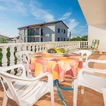 Appartement Loncar Vir